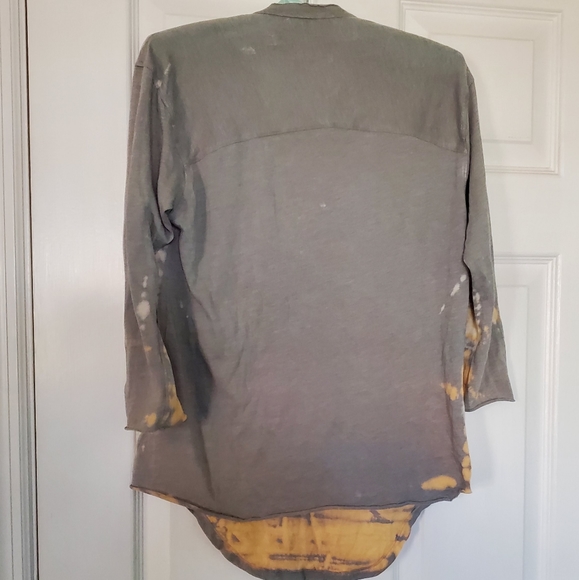 NWT Raquel Allegra Gray and Yellow Long Sleeve Top - Picture 2 of 11